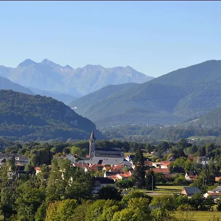 بيت ضيافة Maison Des 4 Vallees 4*
