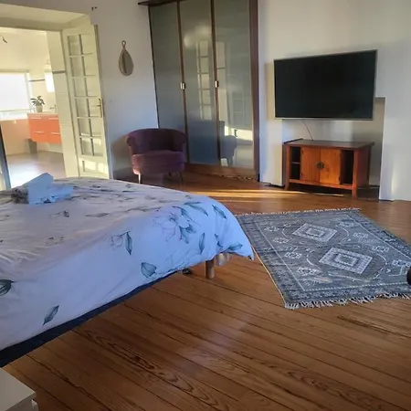 Konukevi Maison Des 4 Vallees 4*